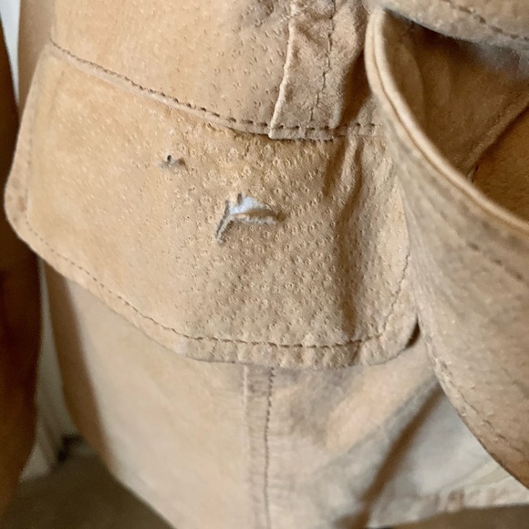 đź’•Beautiful Leather Jacket by Marcelle Renee - Picture 7 of 10